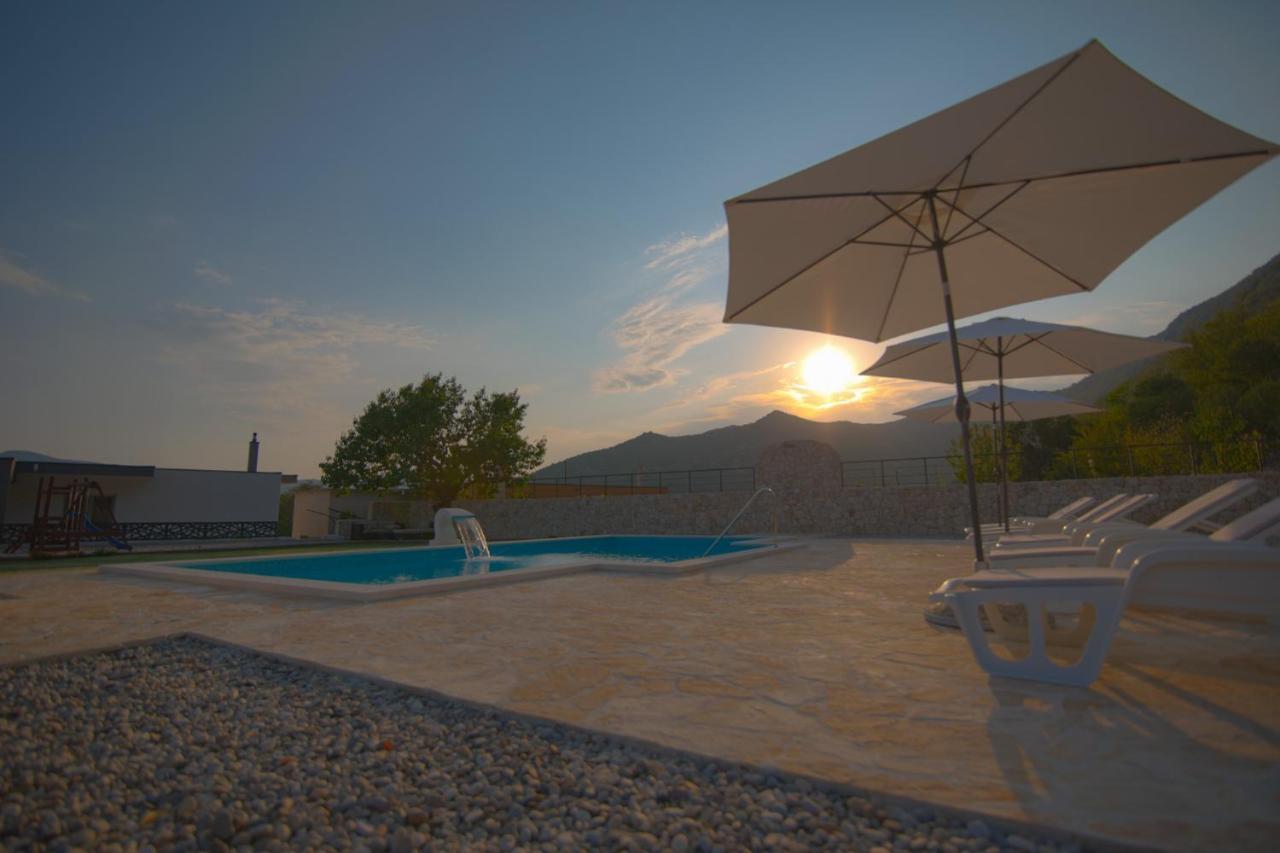Villa Elin Seoca Exteriér fotografie
